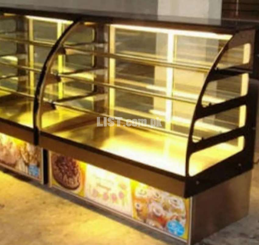 Bakery counter cake chillers