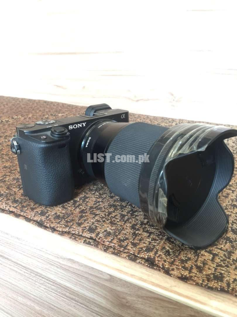 Sony Alpha 64O0 16mm lens or with kit lens