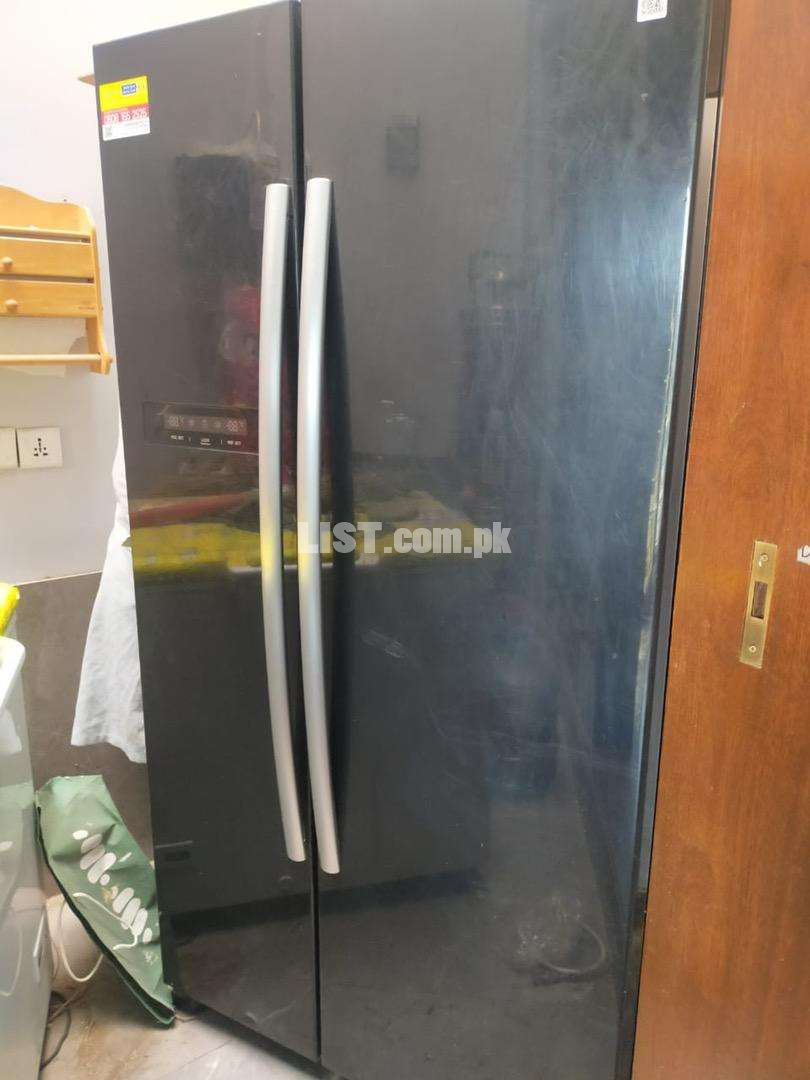 Daewoo fridge and freezer