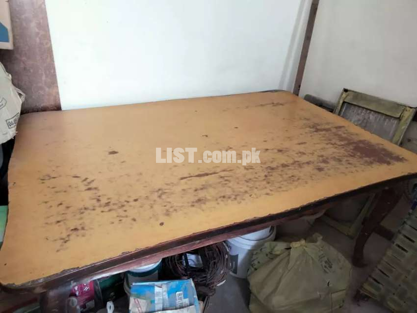 Tables Dinning and dress table Good conditions used