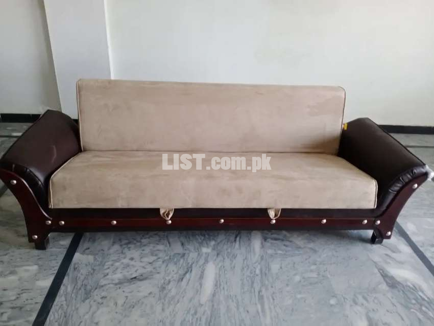 New beautiful Sofa bed at discount.12years Guarante.Excellent Quality