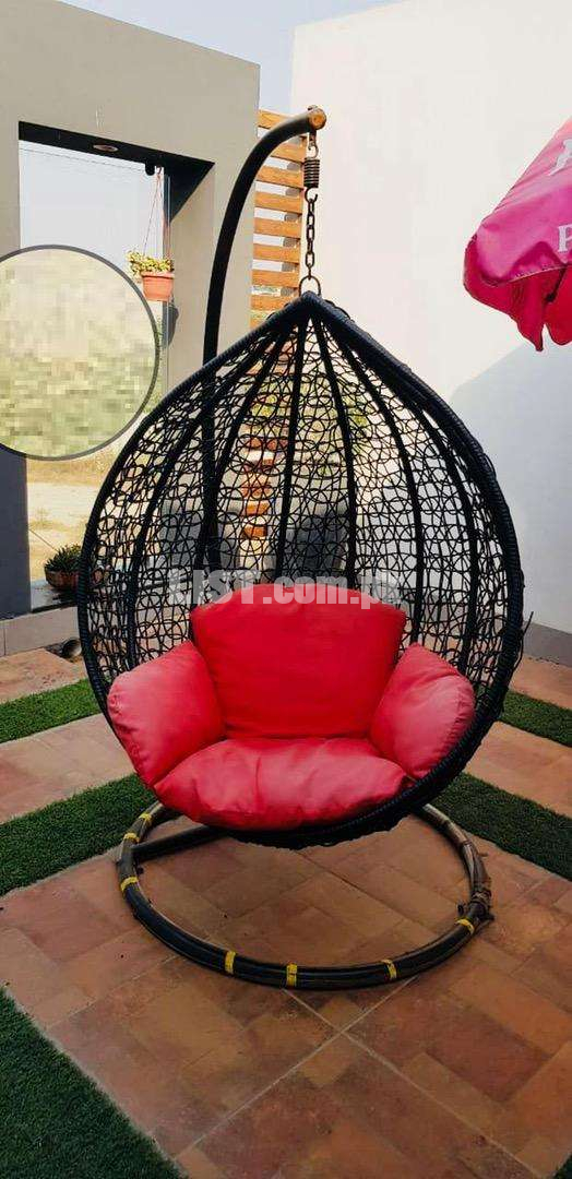 Jhula few months used all home furniture