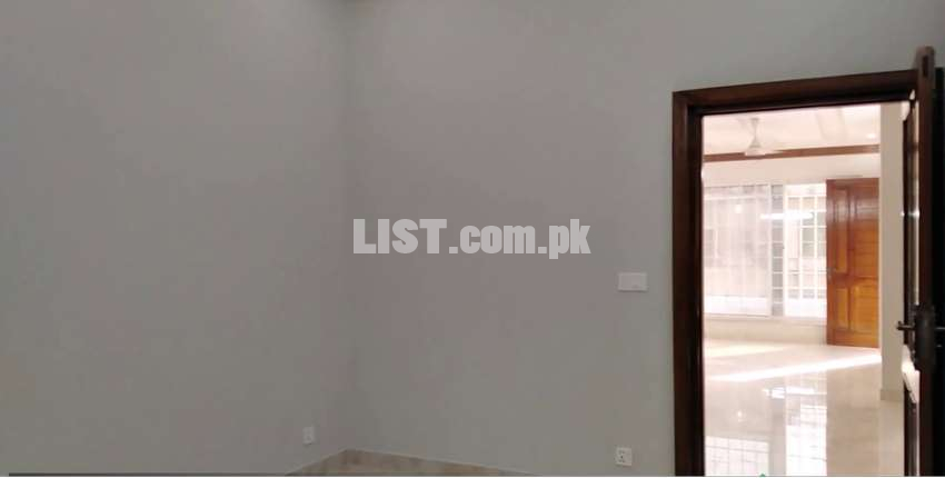 1900  Sq. Ft Flat Situated In Diplomatic Enclave - Islamabad For Rent