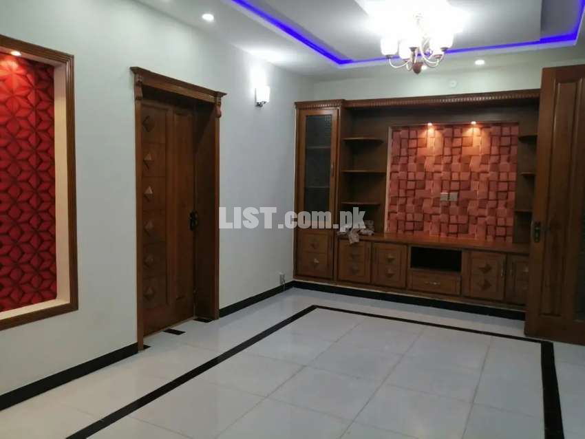 14 Marla Luxury Upper Portion For Rent In G-13
