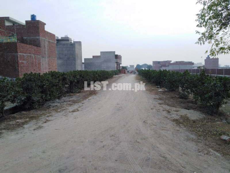 10 Marloa Plot For Sale In Etihad Town