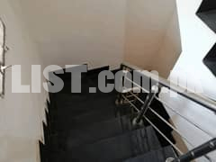 8 Marla house Available for Rent in bahria town