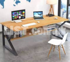 Computer Table. Sutdy Table. Working Table for Home and Office.