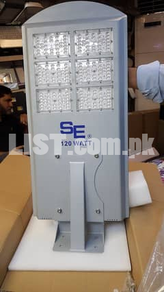 BRANDED AND HIGH QUALITY SOLAR STREET LIGHTS AVAILABLE