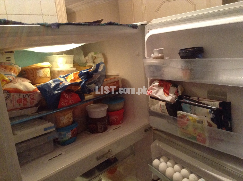 Gold star full size refrigerator in excellent condition is for sale