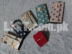 Ladies purse 1 piece  Rs. 300 >> 5 pieces Rs. 1100  free home delivery