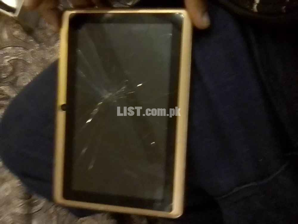 I AM SELLING USE ANDROID TAB