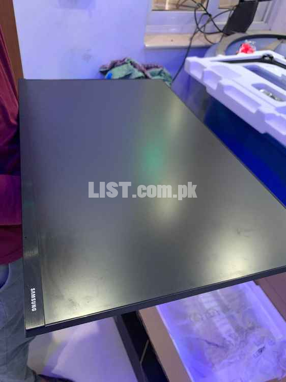 LED High Resolution Gaming monitor for sale on whole-sale price in Isb