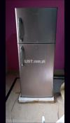 Hier refrigerator model HRF 305H