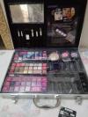 Make Up Kit (Cosmetic professional Train Case)