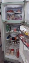 Singer Fridge Freezer Refrigerator Full Size